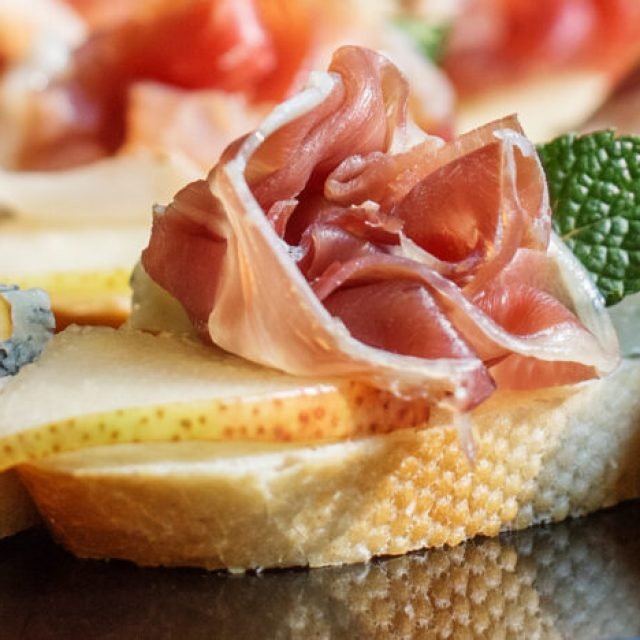 Mini eventos: Porquê contratar um buffet?