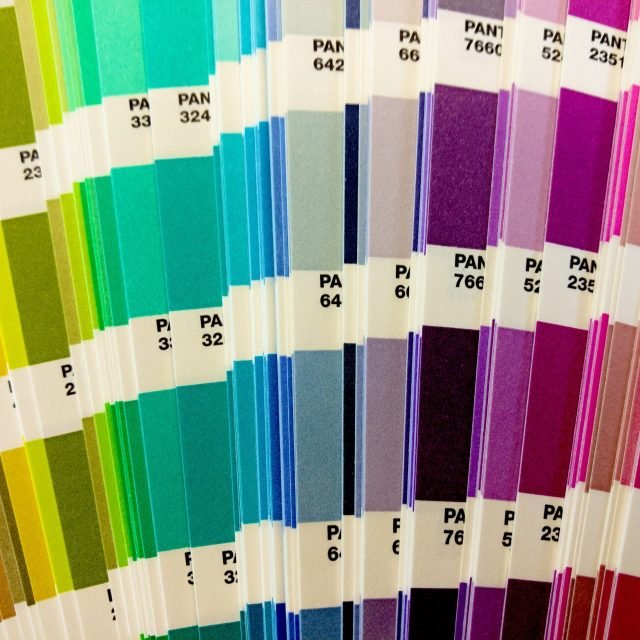 Cores Pantone para sua festa – divirta-se criando sua paleta de cores!